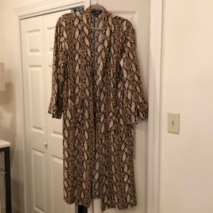 Awesome snake print jacket/ duster